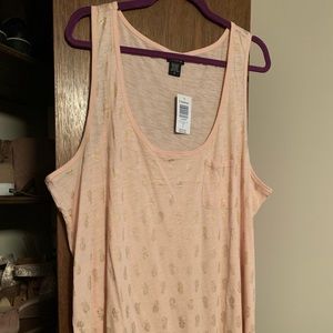 Torrid Tank Top with Gold Pineapple Print 3X NWT